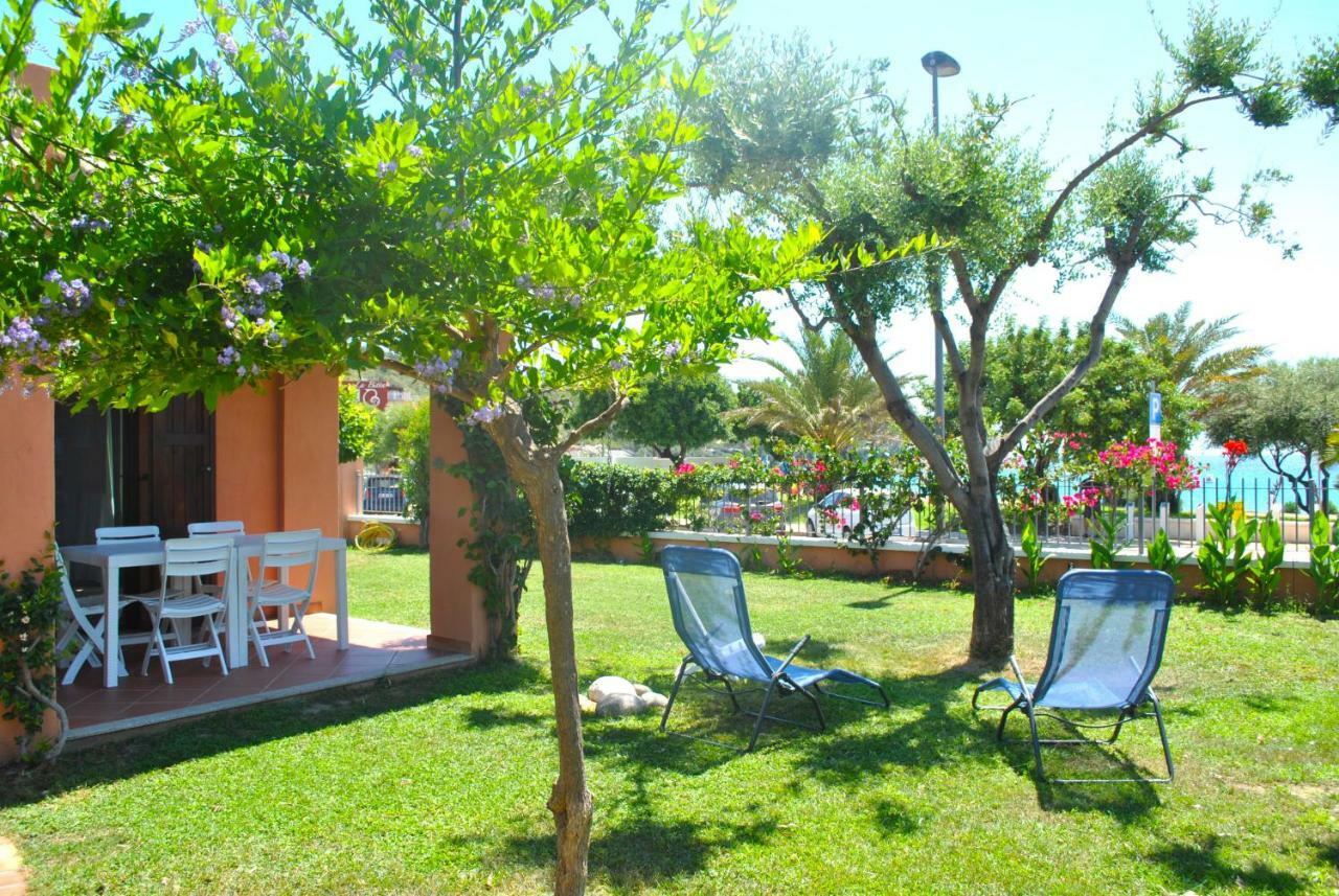 Villa Stella Fronte Mare Porto Frailis Àrbatax Exterior photo
